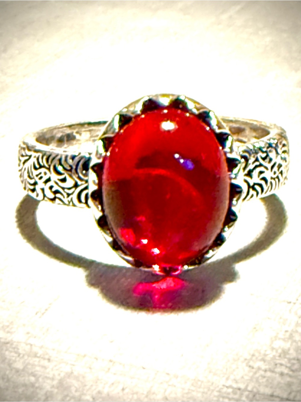Garnet Red Intricate Silver Band Ring size 8